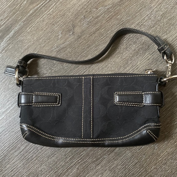 Coach purse - Picture 2 of 2